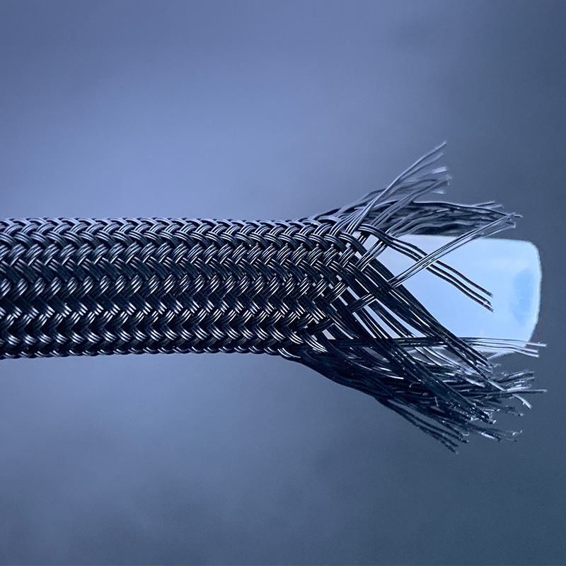 嶸牌柔韌編織硅膠管：突破緊湊空間安裝極限，蕞小彎曲半徑僅35mm